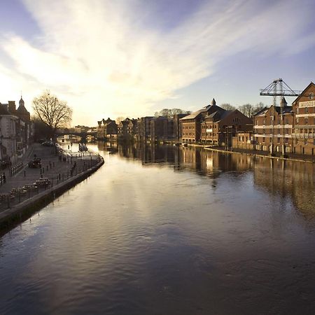 Stylish Flat Near The City Centre - Pass The Keys York Exteriér fotografie