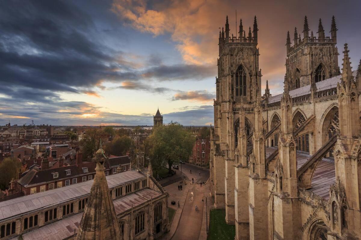 Stylish Flat Near The City Centre - Pass The Keys York Exteriér fotografie