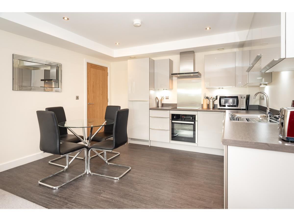 Stylish Flat Near The City Centre - Pass The Keys York Exteriér fotografie
